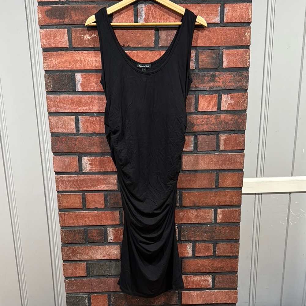 Isabella Oliver Black Sleeveless Dress - Picture 2 of 10